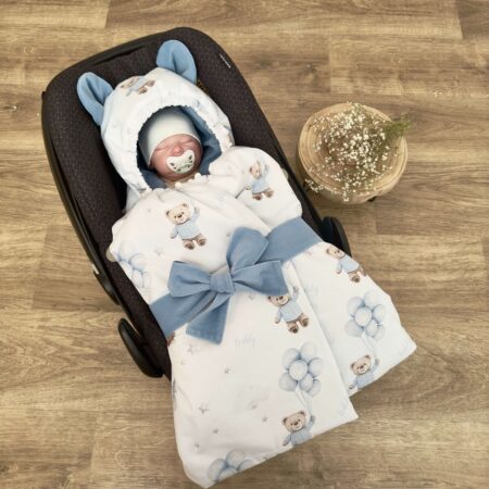 Kołderka do auta. Kolekcja MIŚ TEDDY balony niebieskie + VELVET jeans