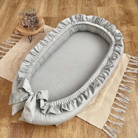 Kokon niemowlęcy z kolekcji SWEET BABY + VELVET szary