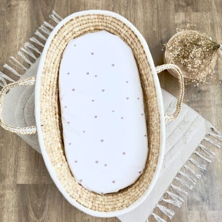 Prześcieradło do kokonu z kolekcji SERDUSZKA beż