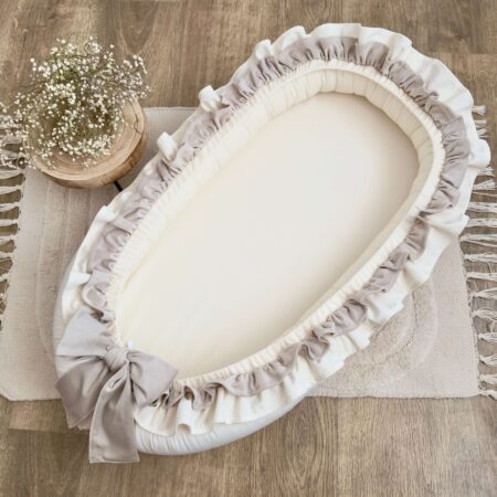 Kokon niemowlęcy z kolekcji SWEET BABY + VELVET krem