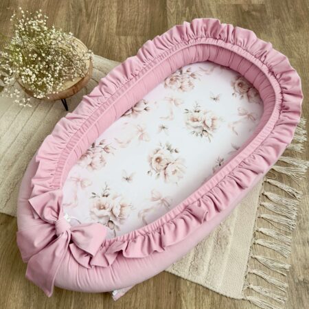 Kokon niemowlęcy z kolekcji  ANEMONY Z KOKARDKĄ + VELVET róż