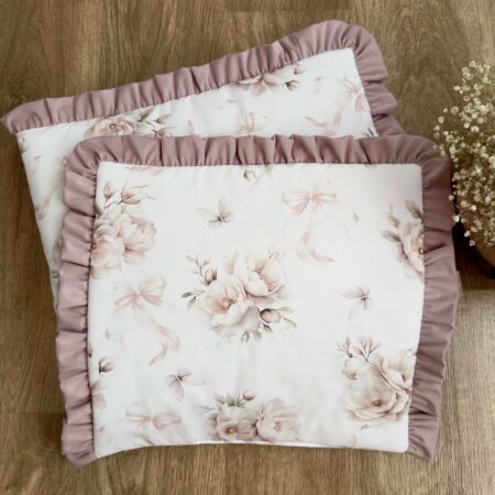 Poszewka z kolekcji ANEMONY Z KOKARDKĄ + VELVET brudny róż