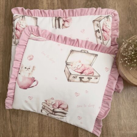 Poszewka z kolekcji ŚPIĄCE KOTKI + VELVET róż