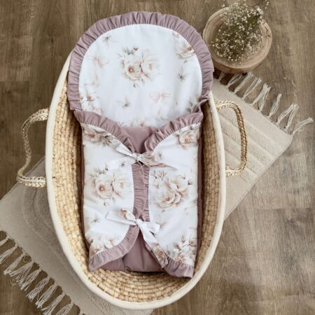 Becik niemowlęcy z kolekcji  ANEMONY Z KOKARDĄ + VELVET brudny róż