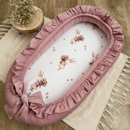 Kokon niemowlęcy z kolekcji KRÓLICZEK Z TULIPANEM + VELVET smoky rose