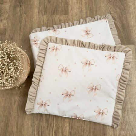 Kołderka + poduszka z wypełnieniem. Kolekcja KOKARDKI + VELVET beż