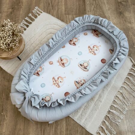 Kokon niemowlęcy z kolekcji UFOLUDKI + VELVET szary