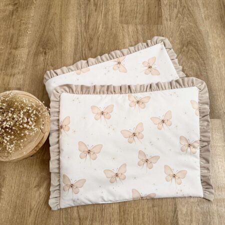 Poszewka z kolekcji MOTYLKI + VELVET beż