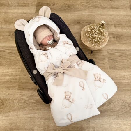 Kołderka do auta. Kolekcja ŚPIĄCE MISIE NA KSIĘŻYCU + VELVET beż