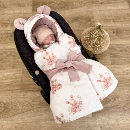 Kołderka do auta. Kolekcja MYSZKA W KWIATACH + VELVET brudny róż